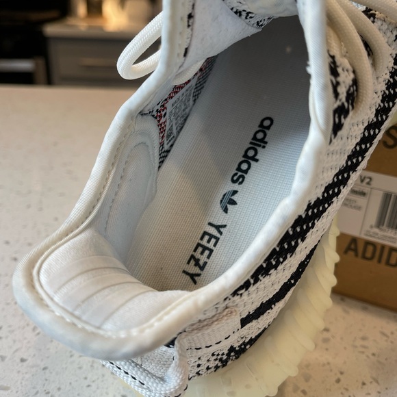 adidas Yeezy Boost 350 Zebra White Black Red